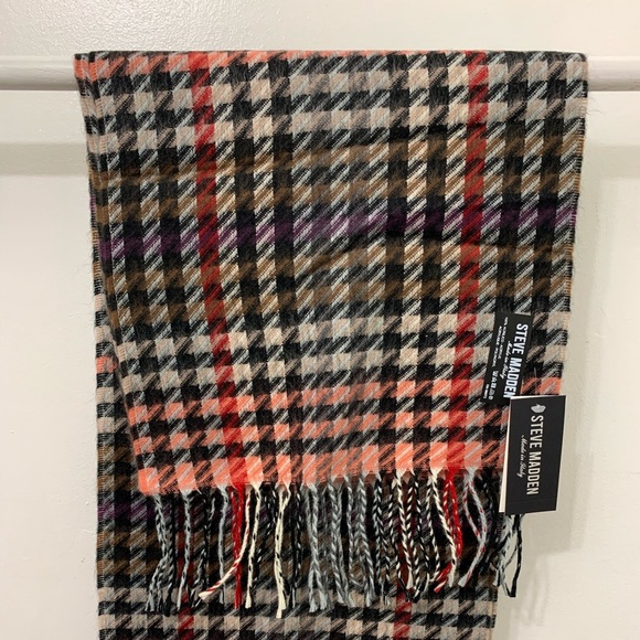 NWT- Steve Madden Multicolor Scarf - Picture 2 of 4